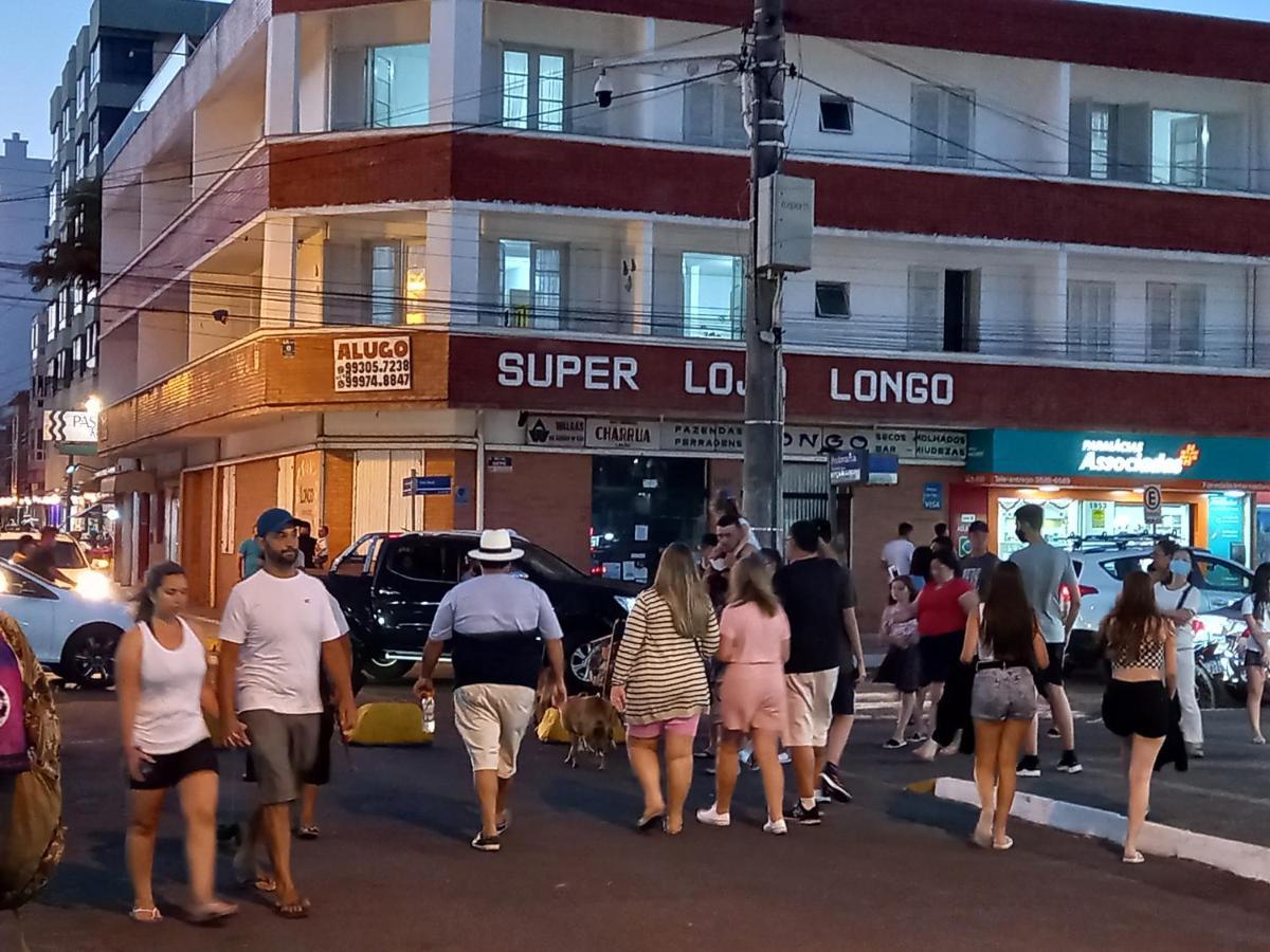 Edificio Longo Jk Kitinet Lägenhet Capão da Canoa Exteriör bild